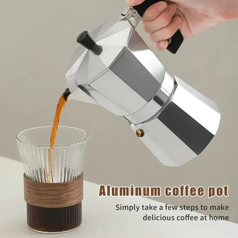 Klassieke aluminium moka pot 5 - Hero Coffee Equipment recensie en prijs